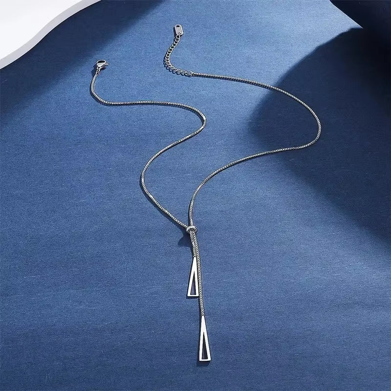 Silver Horizon Triangle Pendant Necklace – Where Minimalism Meets Modern Muse